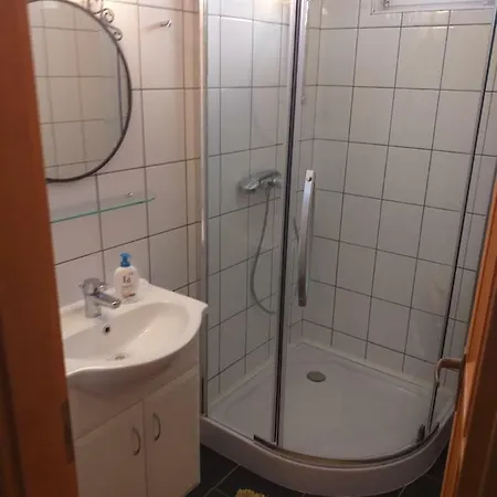 Sargarigo Vendeghaz Дом отдыха *