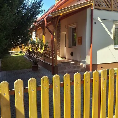 Sargarigo Vendeghaz Дом отдыха